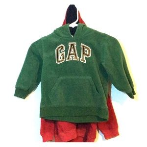 Two Gap fleece hoodies sweaters 4T boys or girls